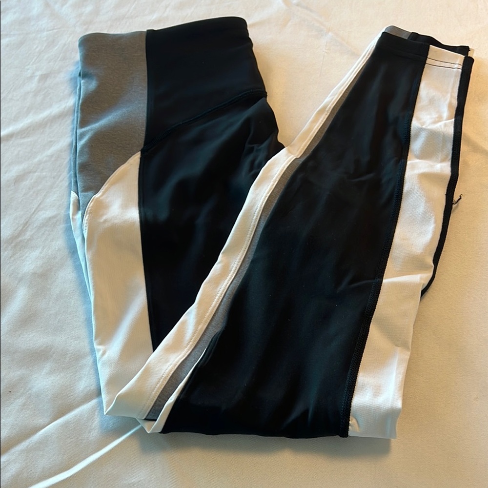 Athleta Black, White and Grey Leggings